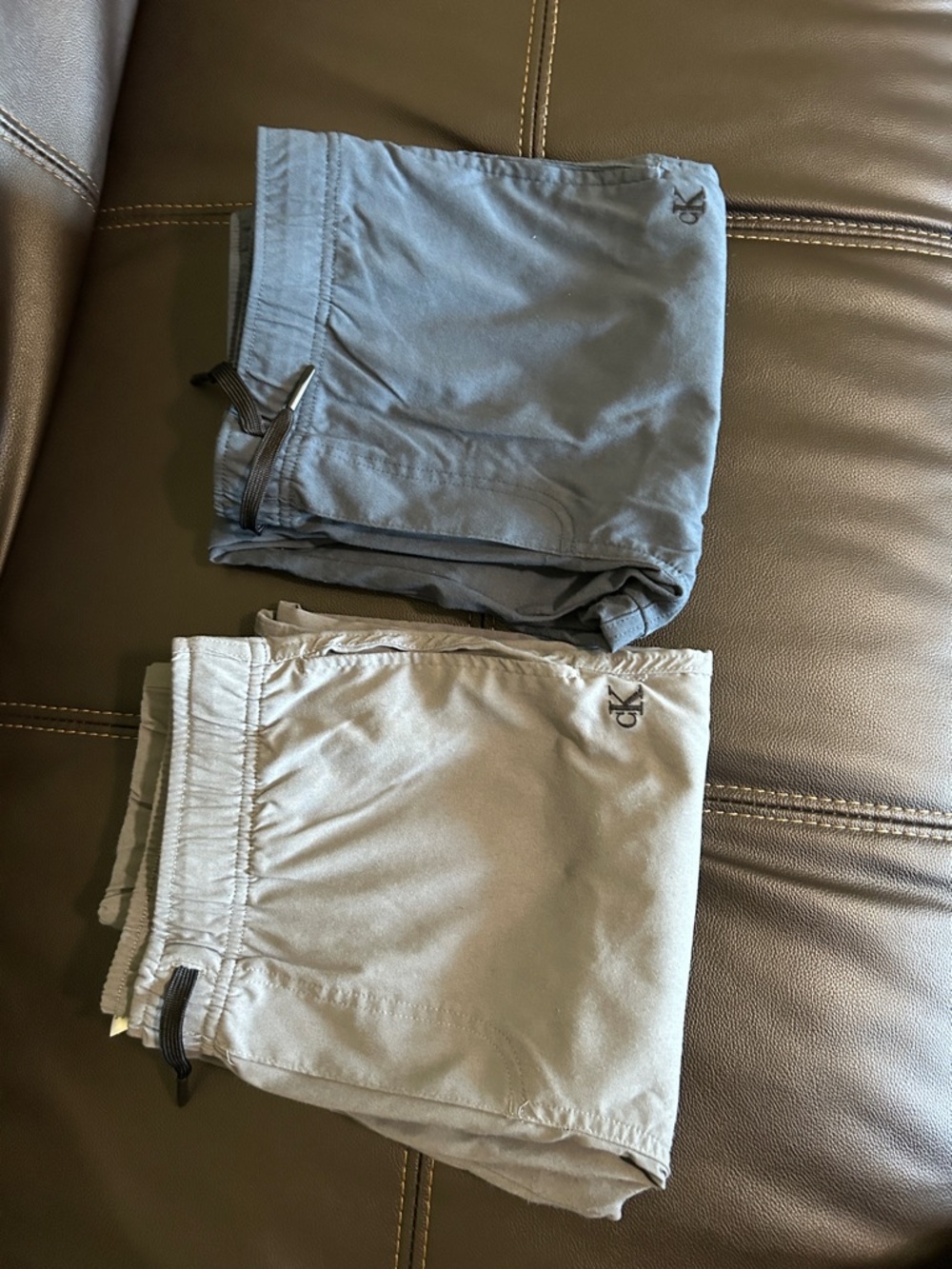 Calvin Klein Youth Joggers Size XL 18/20 - Blue & Gray